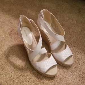 White Nine West Wedges